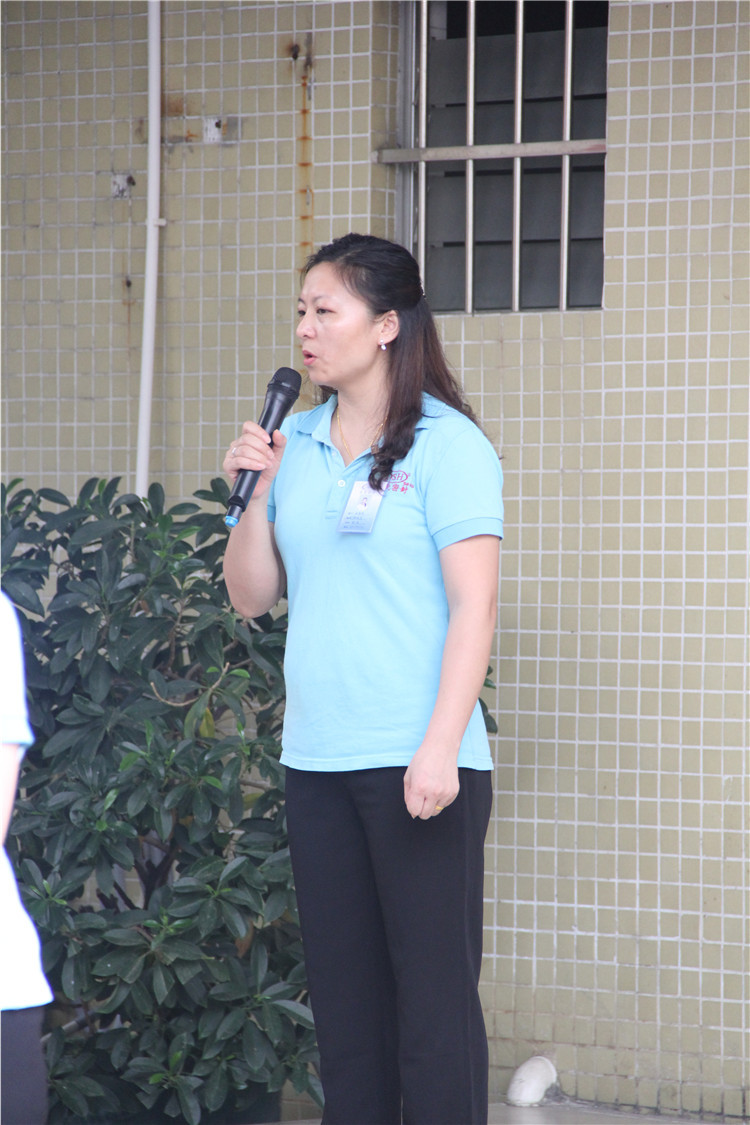 胡金花用自己的行動(dòng)證明了，她在這次培訓(xùn)中所學(xué)習(xí)到內(nèi)容，更傳遞了“愛(ài)”的精神理念。